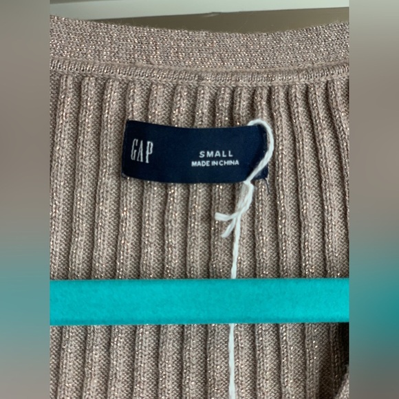 Gap Ribbed Button-Up Cardigan. Size -Small - Picture 3 of 3